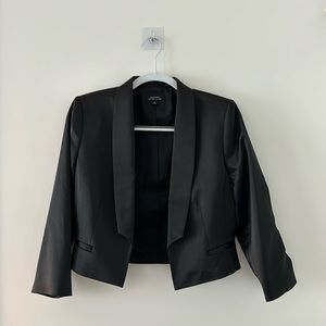 Tahari cropped satin blazer size 4